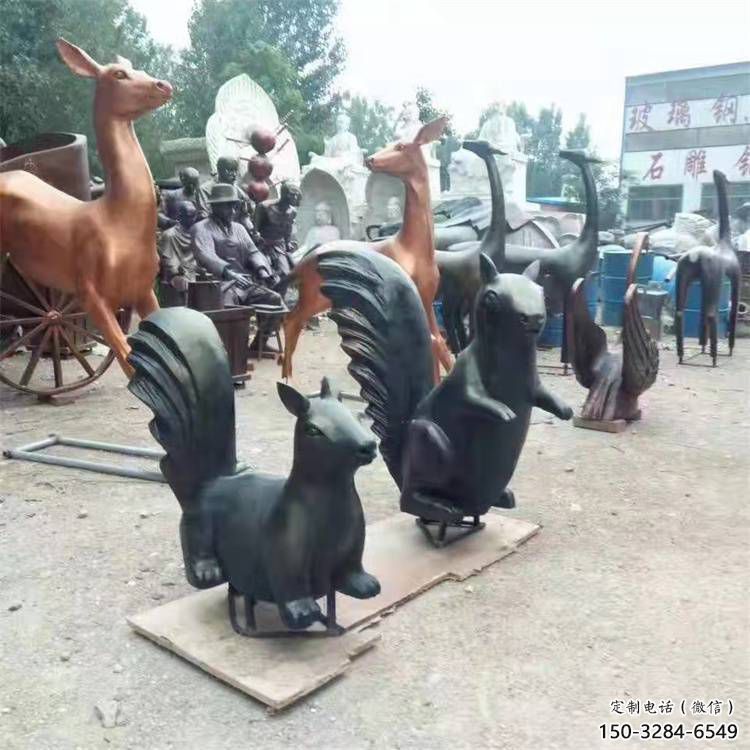 銅松鼠雕塑廠家，動(dòng)物景觀擺件，仿古元素設(shè)計(jì) (9)