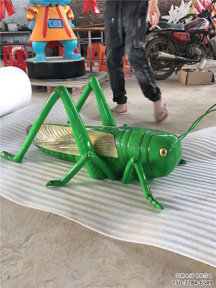 仿古蟈蟈雕塑 庭院彩繪雕塑 田間小品