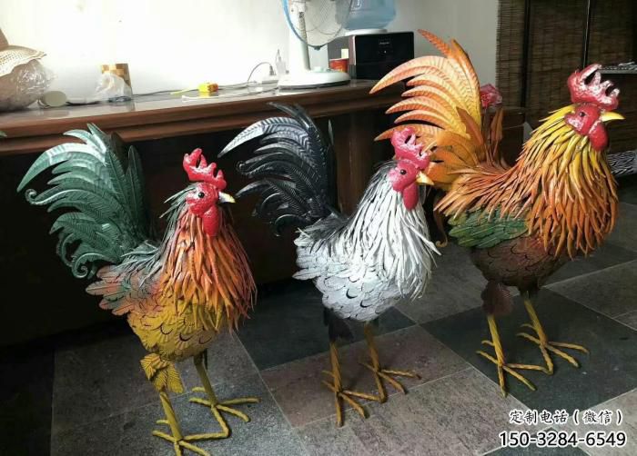 酒店小雞雕塑，仿真主題，網(wǎng)格工藝