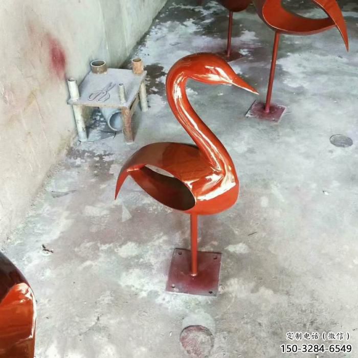 操場鳥類雕塑，景觀題材，鍍銅工藝