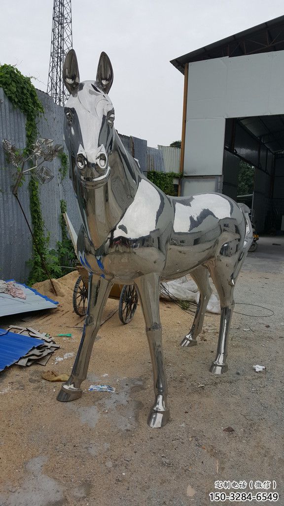 景區戰馬雕塑，動物主題，彩繪工藝