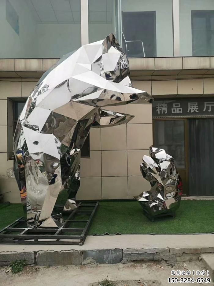 庭院狗熊雕塑，鍍金歐式雕塑，網(wǎng)格形式