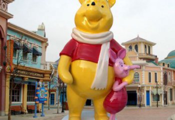 室內(nèi)維尼熊雕塑，拉絲海洋雕塑，抽象效果