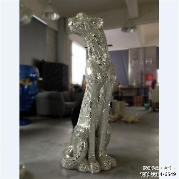 城市獵豹雕塑，彩繪體育雕塑，古銅效果