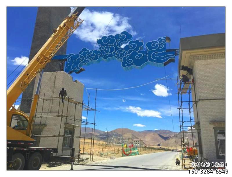 廣場云朵雕塑，抽象水景雕塑，抽象效果