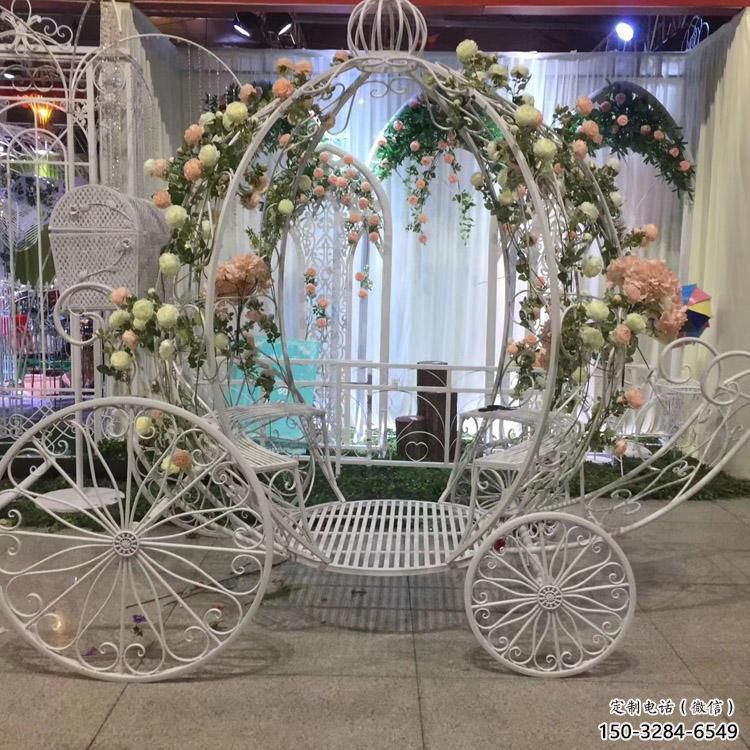 創(chuàng)意馬車雕塑廠家 步行街店門口雕塑 民俗小品