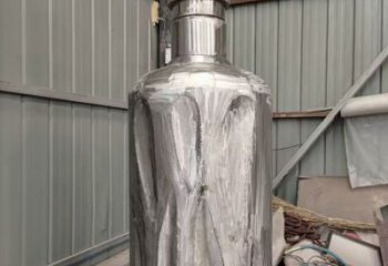 大型酒瓶雕塑，彩繪景觀雕塑，鏡面工藝