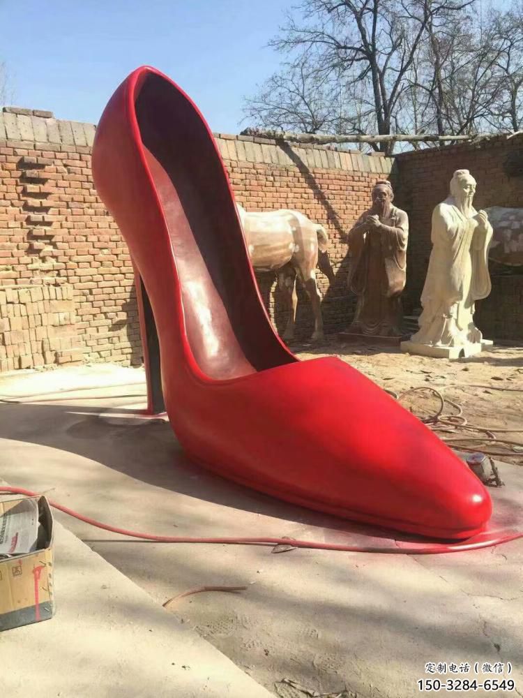 景觀高跟鞋雕塑 烤漆大型小品 酒店雕塑