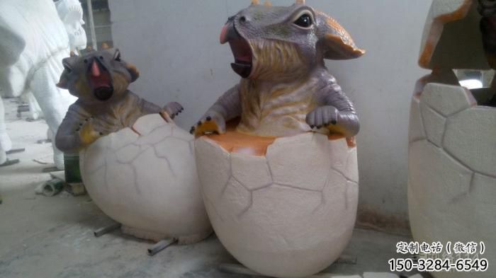 供應(yīng)商業(yè)街恐龍蛋雕塑 烤漆擺件 彩繪雕塑