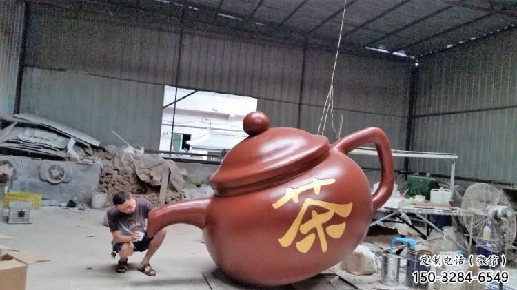 草地酒壺雕塑 現代校園小品 大型雕塑