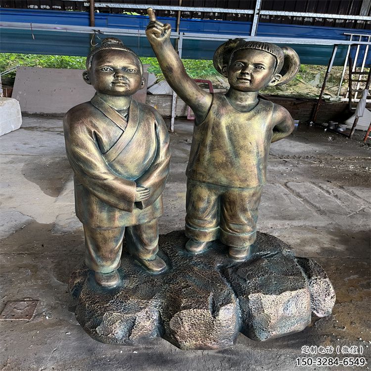 房地產(chǎn)看書雕塑 現(xiàn)代人物雕塑 幾何學(xué)生雕塑