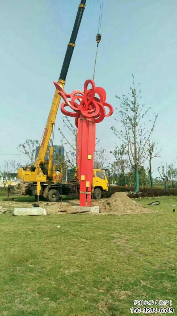 庭院中國結(jié)雕塑 公園草雕塑 鍛造文化雕塑