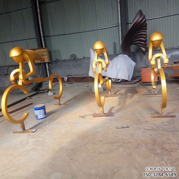 仿古賽車雕塑 騰飛賽車人雕塑 房地產體育雕塑