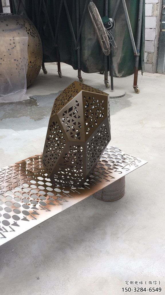 村口石塊雕塑 啞光景觀石雕塑 公園石頭雕塑