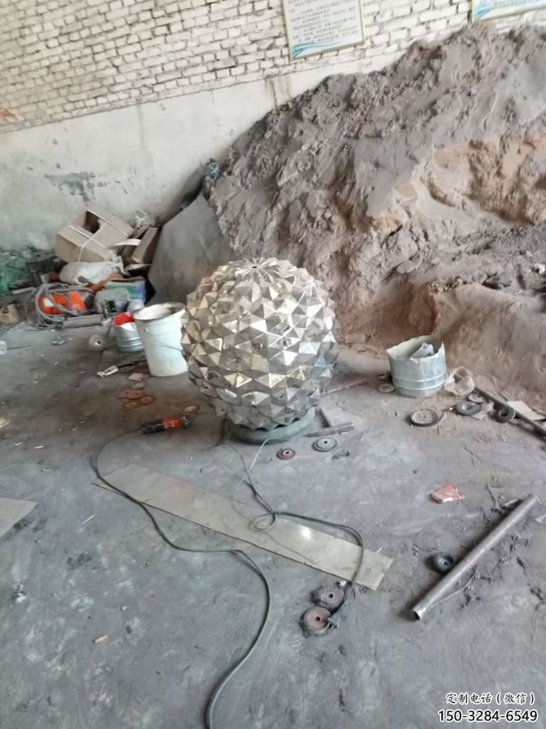 彩繪松塔雕塑 景觀雕塑 街頭松果造型