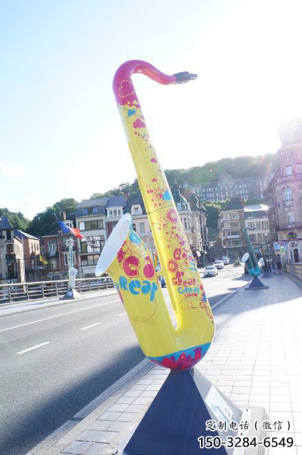 拉絲薩克斯雕塑 鏤空創意西方樂隊雕塑 別墅區西方樂隊雕塑
