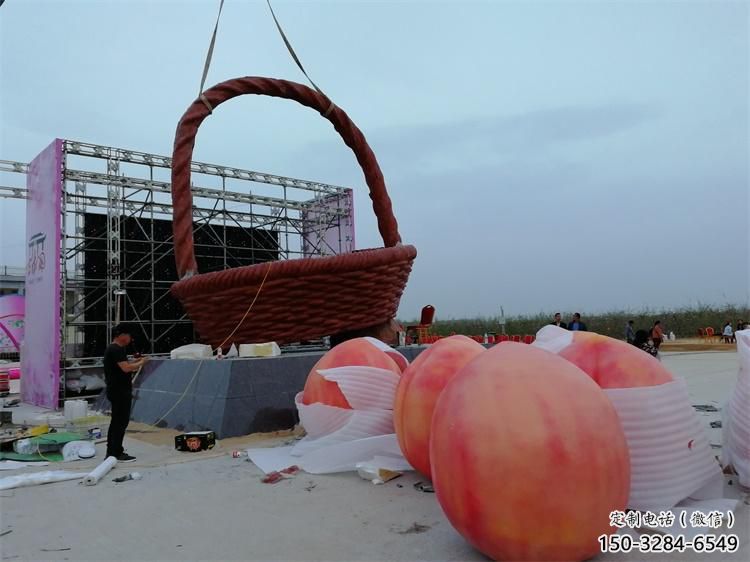 果籃雕塑供求，中式工藝，桃子果籃雕塑精選
