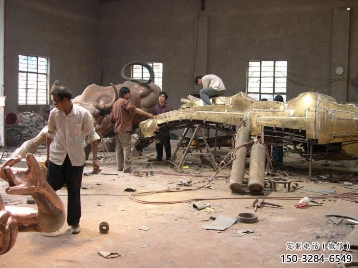 恐龍雕塑承接，鍛造工藝，幾何恐龍雕塑訂做