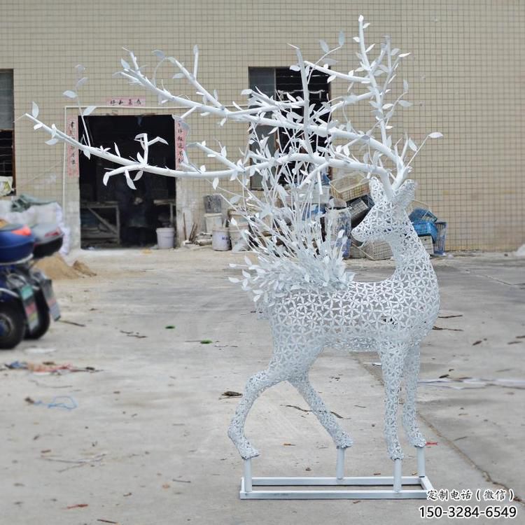 梅花鹿雕塑選用，小區擺件，大型鏤空梅花鹿雕塑公司