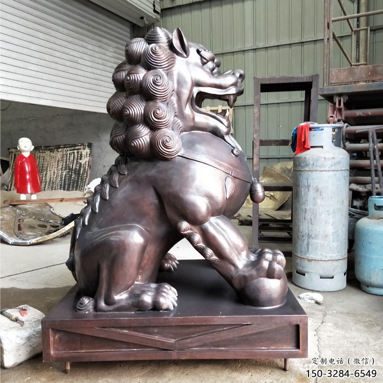 獅子雕塑優選，城市裝飾，展示蹲獅雕塑定做