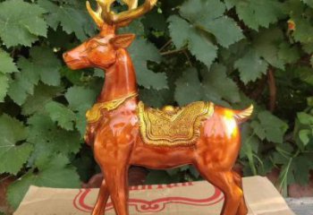 步行街馴鹿雕塑，仿真雕塑，烤漆方式