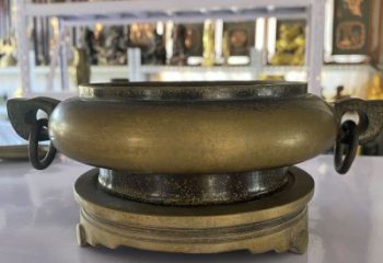 平底鎏金爐銅雕塑