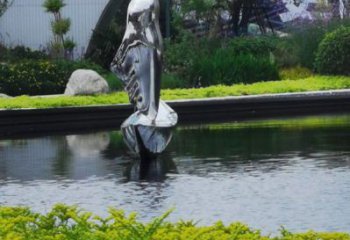 乘船人雕塑指用，小區擺件，廣場不銹鋼乘船人雕塑制作