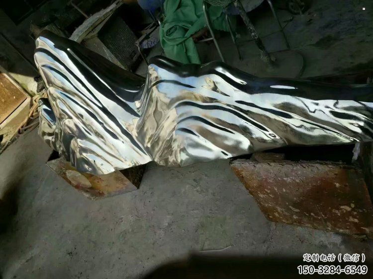 室內(nèi)假山雕塑，拉絲景觀雕塑，抽象效果