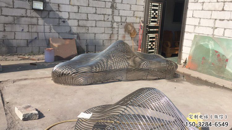 操場景觀雕塑，鏤空假山雕塑，噴砂制造