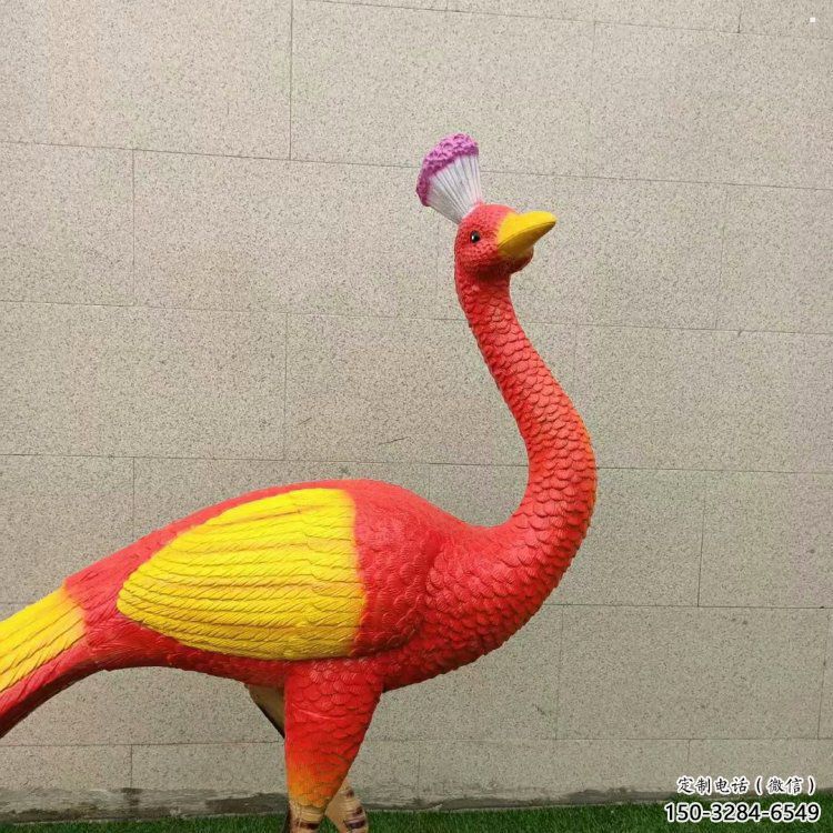 彩繪孔雀雕塑預(yù)定，小區(qū)擺件，仿真孔雀雕塑廠家精品?