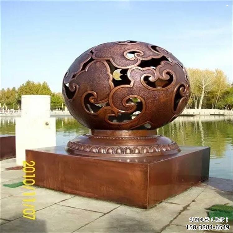 鏤空球雕塑服務商，街景小品烤漆鏤空球雕塑訂做