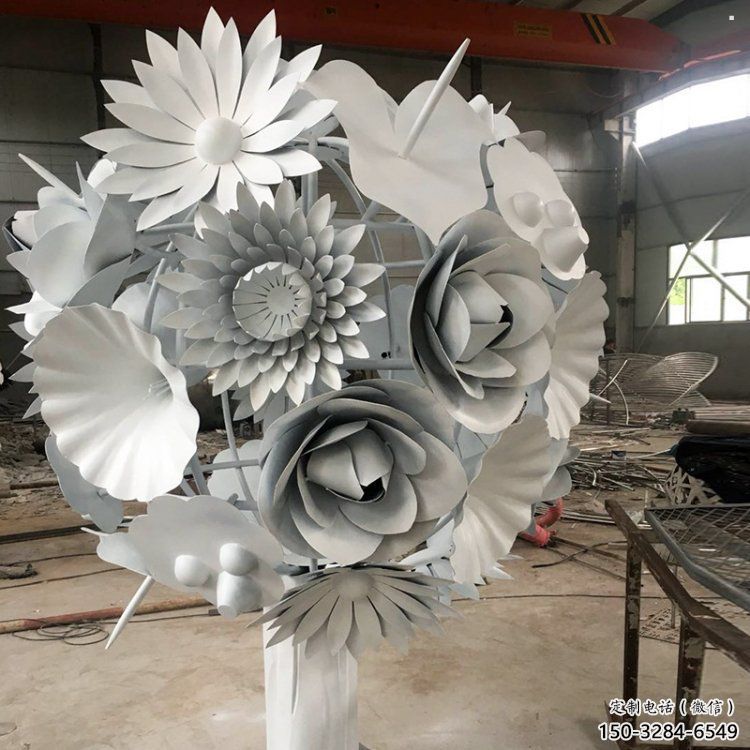 花球雕塑廠家，小區(qū)擺件，不銹鋼花球雕塑訂做