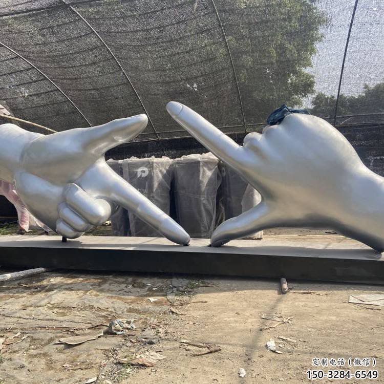 剪刀手雕塑供求，美陳雕塑，不銹鋼剪刀手雕塑制造