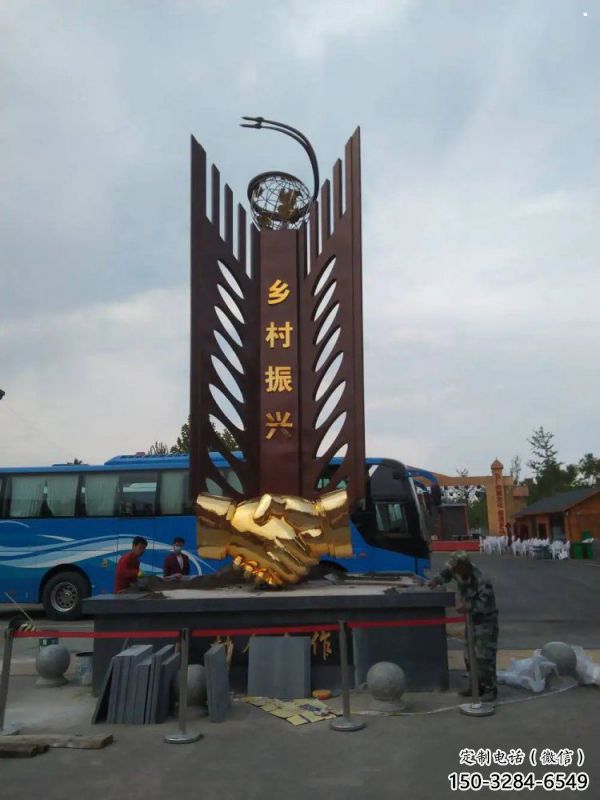 握手雕塑生產(chǎn)商，地標(biāo)擺件，不銹鋼握手雕塑生產(chǎn)