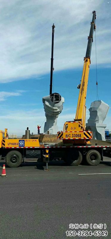 握手雕塑優選，小區擺件，不銹鋼握手雕塑生產商