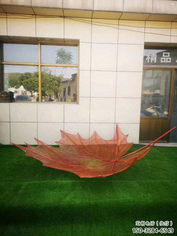 鏤空樹葉雕塑制造，藝術擺件，鐵藝樹葉雕塑訂做廠家