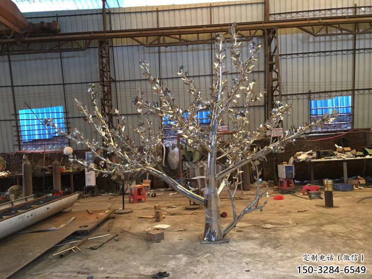 楓樹雕塑制作，動態(tài)雕塑，不銹鋼楓樹雕塑定制廠家