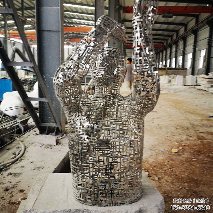 鏤空人物雕塑展品，景觀概念，鐵藝字母人物雕塑優(yōu)選