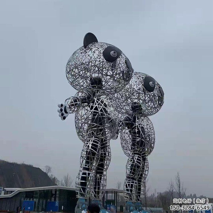 鏤空熊貓雕塑制造商，廣場(chǎng)雕塑，鏤空熊貓雕塑廠家