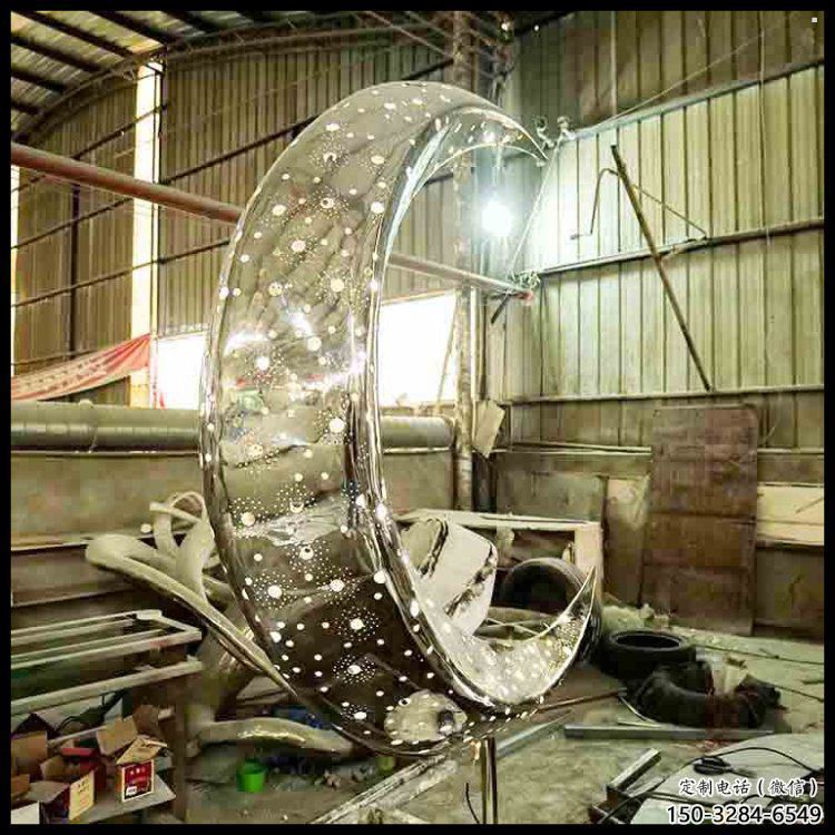 月亮雕塑訂做供需，景區雕塑，燈光鏤空月亮雕塑定價