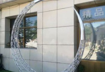 圓環(huán)雕塑制造商，小區(qū)擺件，白鋼鏤空圓環(huán)雕塑提供