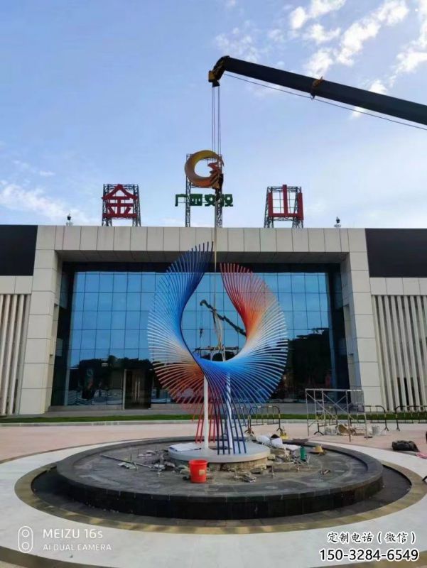 鳥翅建筑雕塑預定，城區小品，不銹鋼鳥翅雕塑制造商