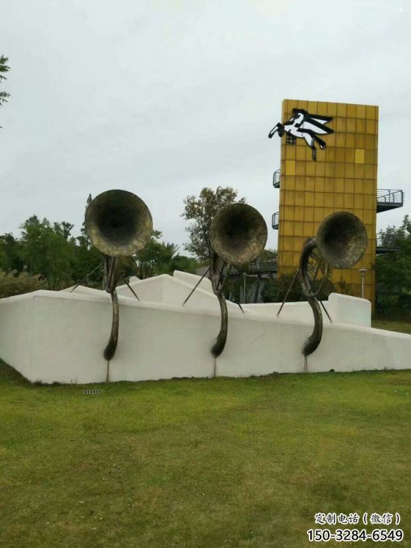 軍號雕塑