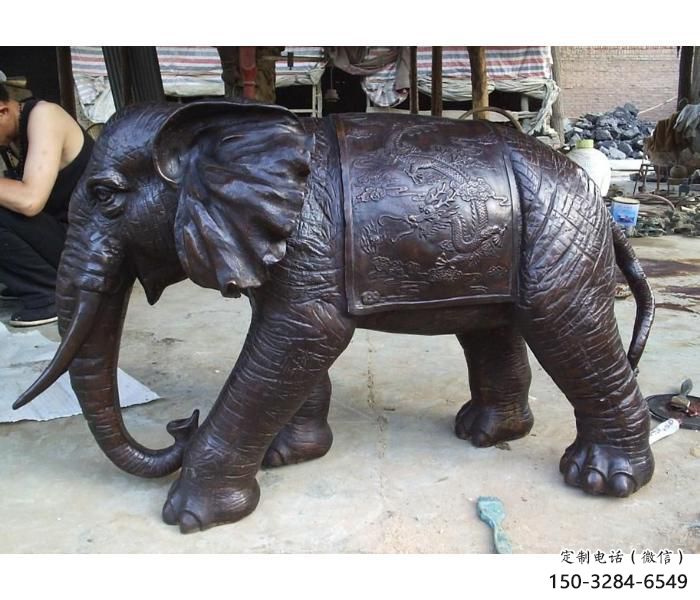 襄樊庭院大象雕塑定做，廣場雕塑，室外銅大象雕塑提供