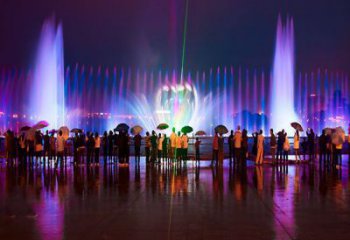 黃岡水景程控噴泉雕塑，高噴循環(huán)噴水方式設計