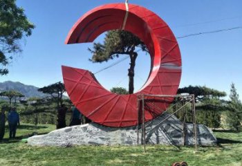 寬城草地精神堡壘雕塑