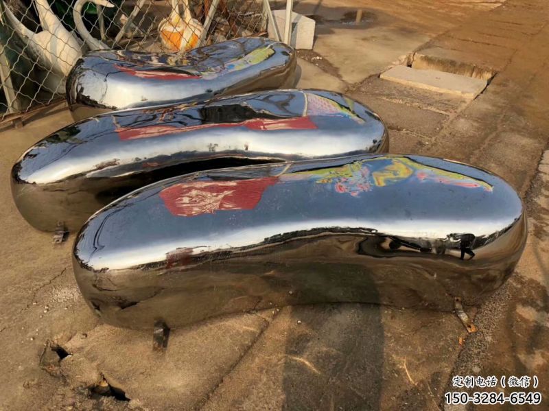 延安坐凳雕塑，小區(qū)園林雕塑，不銹鋼鏡面效果