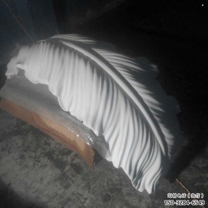 陽羽毛雕塑供應，花園小品，酒店玻璃鋼羽毛雕塑展品